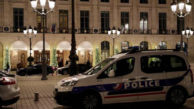 A picture shows a police car parked outside the Ritz luxury hotel in Paris on January 10, 2018, after an armed robbery. (AFP) A picture shows a police car parked outside the Ritz luxury hotel in Paris on January 10, 2018, after an armed robbery. (AFP)