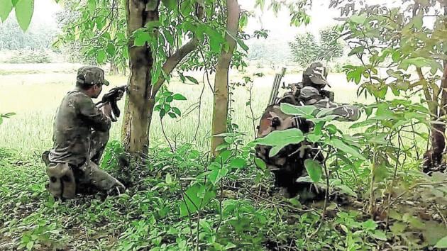 Hazaribagh district police and CRPF killed two TPC members in an encounter in Konai Khurd village on Thursday midnight.(HT FILE PHOTO/REPRESENTATIVE IMAGE)