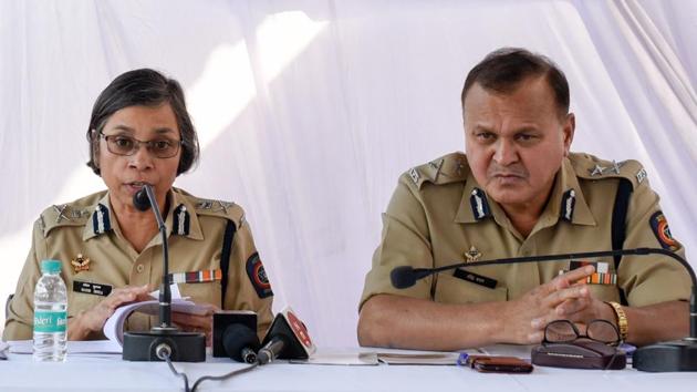 (L) Commissioner Rashmi Shukla and joint commissioner of police, law and order, Ravindra Kadam at a press meet. (Sanket Wankhade/HT) (L) Commissioner Rashmi Shukla and joint commissioner of police, law and order, Ravindra Kadam at a press meet. (Sanket Wankhade/HT)