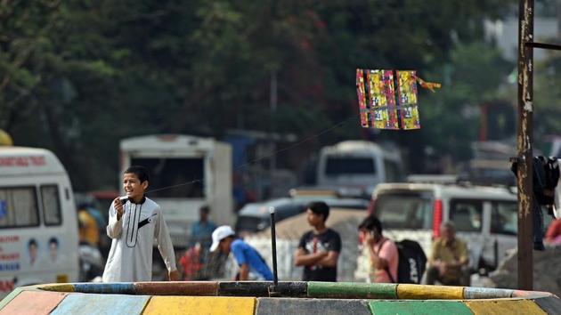 A boy flying a kite at Santacruz. (Satyabrata Tripathy/HT Photo)