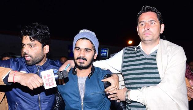 Vikas Barala (centre) after being released from the Burail jail in Chandigarh on Friday. (Keshav Singh/HT) Vikas Barala (centre) after being released from the Burail jail in Chandigarh on Friday. (Keshav Singh/HT)