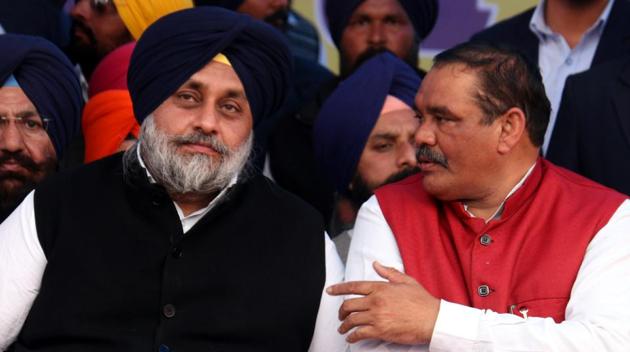SAD president and former deputy CM of Pujab, Sukhbir Singh Badal (left) and Punjab BJP president Vijay Sampla during SAD’s conference at the annual Maghi Mela in Muktsar on Sunday.