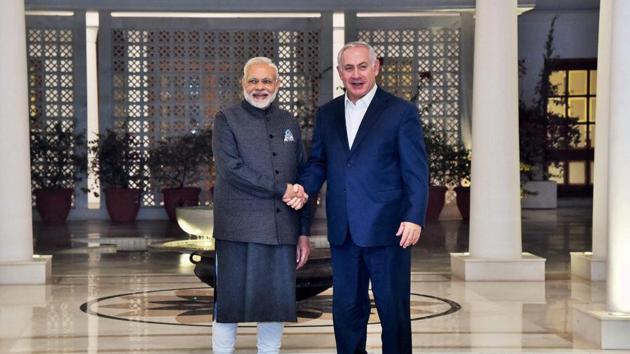 Prime Minister Narendra Modi with his Israeli counterpart Benjamin Netanyahu in New Delhi on Sunday.(PTI)