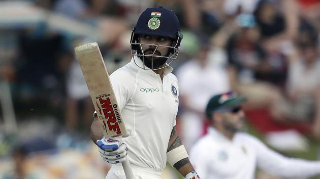 Virat Kohli ended day 2 on 85* as India trailed South Africa by 152 runs at stumps. Get full cricket score of India vs South Africa, second Test, Day 2 from SuperSport Park in Centurion here.(AP)