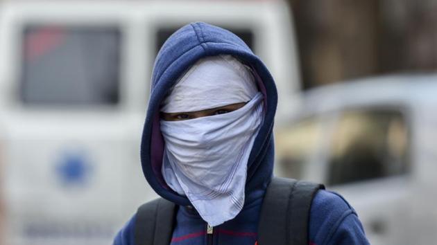 Mumbaiites expected temperatures dipping this week. (Kunal Patil/HT) Mumbaiites expected temperatures dipping this week. (Kunal Patil/HT)