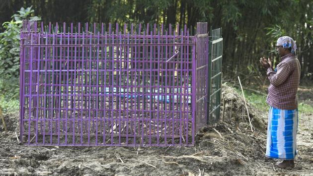 A view of Afrazul’s graveyard in West Bengal. The murder had a spiralling effect. The day following the murder, Rajsamand witnessed an exodus and Bengalis boarded the earliest trains available to leave the district. (Burhaan Kinu / HT Photo) A view of Afrazul’s graveyard in West Bengal. The murder had a spiralling effect. The day following the murder, Rajsamand witnessed an exodus and Bengalis boarded the earliest trains available to leave the district. (Burhaan Kinu / HT Photo)