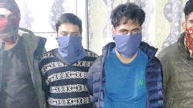 The Dehradun police on Monday grilled Punjab’s wanted gangster Harsimrandeep Singh alias Simma, who was arrested along with his three accomplices from the state capital in a joint operation by the Punjab and Dehradun police.(HT PHOTO)