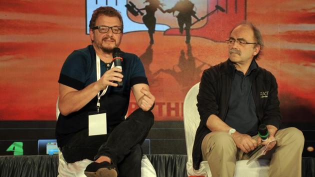 (L) Rodrigo Plá, Mexican film-maker, and Maurizio Nichetii, an actor and director from Italy, at the Vijay Tendulkar memorial lecture.(HT Photo)