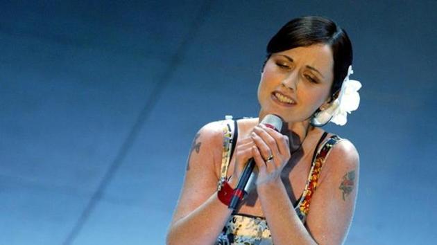 Irish singer Dolores O’Riordan performs at the Ariston Theatre during San Remo’s 54th Song Festival in northern Italy. (Reuters File Photo) Irish singer Dolores O’Riordan performs at the Ariston Theatre during San Remo’s 54th Song Festival in northern Italy. (Reuters File Photo)