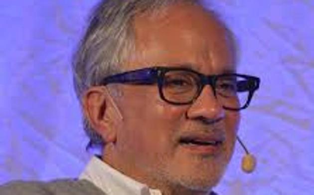 ritish-Indian sculptor Anish Kapoor (Twitter) ritish-Indian sculptor Anish Kapoor (Twitter)