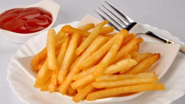 Fast food like cheeseburgers and fries have high levels of fats.(Shutterstock)