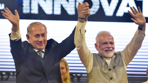 Prime Minister Narendra Modi and Israeli counterpart Benjamin Netanyahu during the inauguration of the International Center For Entrepreneurship & Technology – iCreate at Deo Dholera village in Ahmedabad on Wednesday.(PTI)