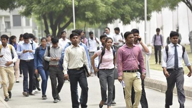 The mega job fair will be held in Noida Sector 62 and over 100 companies, including multinationals, will be offering jobs to engineering and management students. (Virendra Singh Gosain/HT PHOTO) The mega job fair will be held in Noida Sector 62 and over 100 companies, including multinationals, will be offering jobs to engineering and management students. (Virendra Singh Gosain/HT PHOTO)