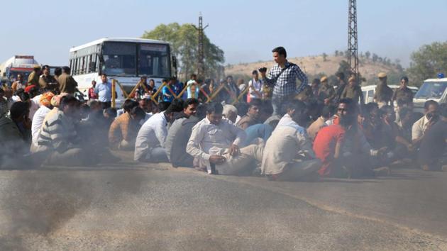 Activists of different Hindu organisations during a protest against the release of the film "Padmavat" during a protest in Chittorgarh Highway in Rajasthan on Wednesday. (PTI) Activists of different Hindu organisations during a protest against the release of the film "Padmavat" during a protest in Chittorgarh Highway in Rajasthan on Wednesday. (PTI)