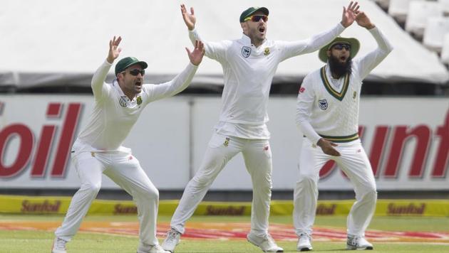 South African cricket team skipper Faf du Plessis (C) said having a lead in excess of 250 was what turned the second Test vs India in their favour.(AP)