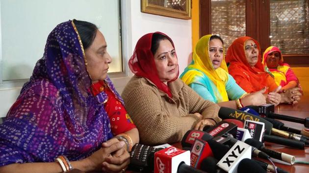 Rajput women during a press conference on movie Padmavat at Rajput Sabha Bhawan in Jaipur on Thursday. (HT Photo) Rajput women during a press conference on movie Padmavat at Rajput Sabha Bhawan in Jaipur on Thursday. (HT Photo)