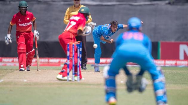 Indian bowlers put Zimbabwe under pressure right from the beginning, taking wickets in regular intervals. (ICC) Indian bowlers put Zimbabwe under pressure right from the beginning, taking wickets in regular intervals. (ICC)