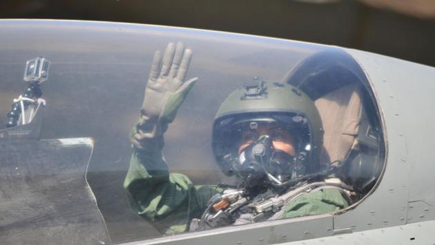 Indian Defence Minister Nirmala Sitharaman waves from a Sukhoi-30 prior to a sortie at Indian Air Force Base in Jodhpur on January 17, 2018. (AFP) Indian Defence Minister Nirmala Sitharaman waves from a Sukhoi-30 prior to a sortie at Indian Air Force Base in Jodhpur on January 17, 2018. (AFP)