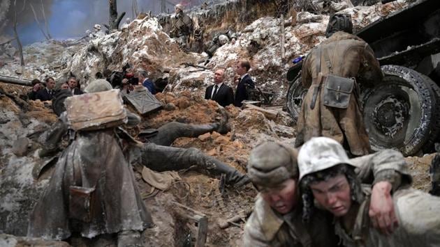 Russian President Vladimir Putin watches an exhibit dedicated to the breakthrough of the Nazi Siege of Leningrad in the World War II, at a war museum in Russia on January 18. (REUTERS) Russian President Vladimir Putin watches an exhibit dedicated to the breakthrough of the Nazi Siege of Leningrad in the World War II, at a war museum in Russia on January 18. (REUTERS)