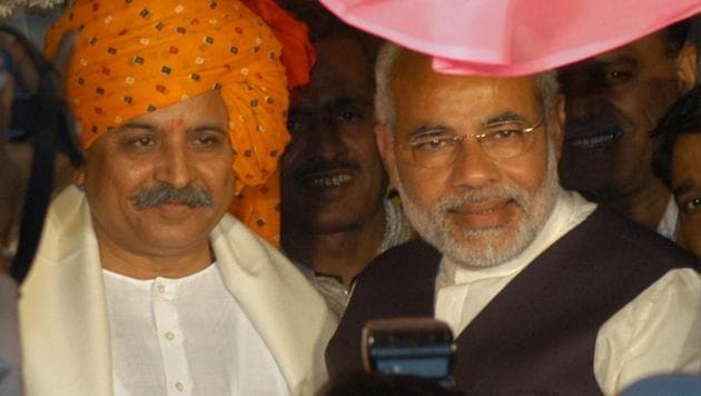 There was a time when Pravin Togadia and Narendra Modi used to spend a lot of time with each other. Both were big advocates of hard Hindutva, but as soon as he took over as chief minister of Gujarat, Modi realised the need to rein in his outspoken friend(India Today Group/Getty Images)