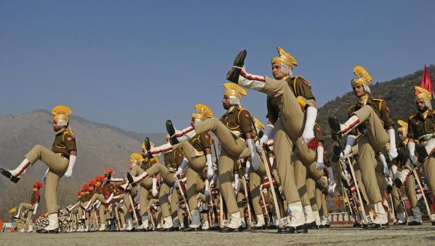 New recruits of the Jammu and Kashmir Police during their passing out parade ceremony at a training centre in Baramulla district (Waseem Andrabi /HT) New recruits of the Jammu and Kashmir Police during their passing out parade ceremony at a training centre in Baramulla district (Waseem Andrabi /HT)