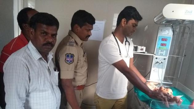 The infant soon after he was brought to hospital in Narsapur town of Telangana. (HT PHOTO) The infant soon after he was brought to hospital in Narsapur town of Telangana. (HT PHOTO)