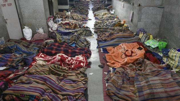 Despite the creation of a 120-bed night shelter in 2015, to alleviate the stress on the two existing 100-bed and 450-bed shelters for patients in waiting, there is no room for more given that 2,000 people are admitted in AIIMS at any given time. (Burhaan Kinu / HT Photo)