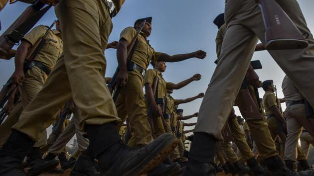 The parade will begin at 7.30 am and will continue till 11.30 am on January 26. The Maharashtra governor will inspect the guard of honour and bestow bravery medals to the police. (Kunal Patil / HT Photo) The parade will begin at 7.30 am and will continue till 11.30 am on January 26. The Maharashtra governor will inspect the guard of honour and bestow bravery medals to the police. (Kunal Patil / HT Photo)