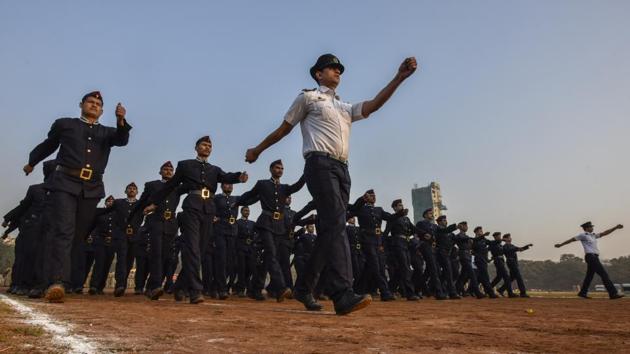 The parade will see a contingent of fire brigade personnel, who were also rehearsing at Shivaji Park on Monday. (Kunal Patil / HT Photo) The parade will see a contingent of fire brigade personnel, who were also rehearsing at Shivaji Park on Monday. (Kunal Patil / HT Photo)