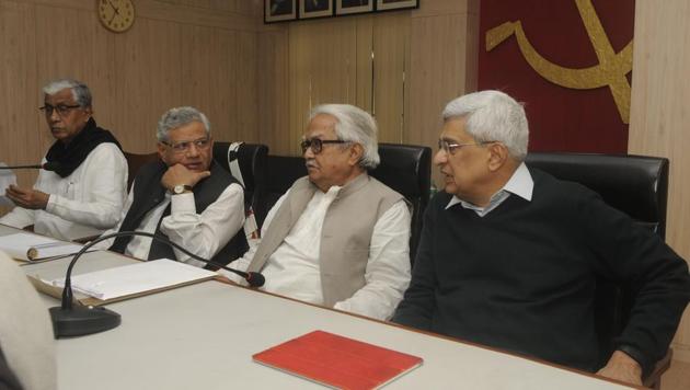 CPI (M) leaders Manik Sarkar, Sitaram Yechury, Biman Bose and Prakash Karat during the three day Central Committee meeting of Communist Party of India (Marxist) in Kolkata (Samir Jana/HT PHOTO) CPI (M) leaders Manik Sarkar, Sitaram Yechury, Biman Bose and Prakash Karat during the three day Central Committee meeting of Communist Party of India (Marxist) in Kolkata (Samir Jana/HT PHOTO)