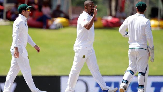 South African bowler Vernon Philander (C) said South Africa are aiming for a series whitewash. (AFP) South African bowler Vernon Philander (C) said South Africa are aiming for a series whitewash. (AFP)