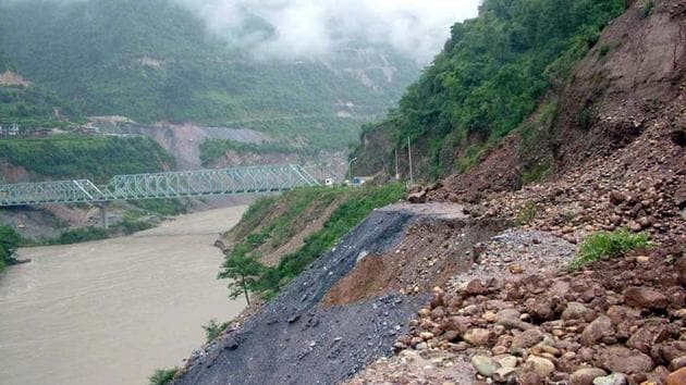 Pareechu, a tributary of the Sutlej, wreaked havoc in 2005 when a glacial lake was formed after its course was breached.(PTI File Photo) Pareechu, a tributary of the Sutlej, wreaked havoc in 2005 when a glacial lake was formed after its course was breached.(PTI File Photo)