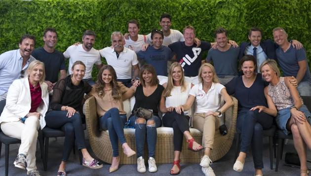 Top L-R: Jacco Eltingh, Mark Phillippoussis | SECOND ROW: Henri Leconte, Pat Cash, Goran Ivanisevic, Mansour Bahrami, Fabrice Santoro, Mark Woodforde, Thomas Enqvist, Todd Woodbridge, Thomas Johansson | FRONT ROW: Martina Navratilova, Alicia Molik, Daniela Hantuchova, Iva Majoli, Barbara Schett,  Rennae Stubbs, Lindsay Davenoport and Nicole Bradtke pose for photo during the Legends Hour on Day eight of the 2018 Australian Open at Melbourne Park on Monday. (Getty Images) 