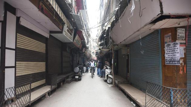 The impact of the strike could be seen across all major markets in Delhi like South Extension, Defence Colony, Connaught Place, Karol Bagh, Rajouri Garden, Khan Market, Chandni Chowk and Kamla Nagar (Sonu Mehta/HT PHOTO) The impact of the strike could be seen across all major markets in Delhi like South Extension, Defence Colony, Connaught Place, Karol Bagh, Rajouri Garden, Khan Market, Chandni Chowk and Kamla Nagar (Sonu Mehta/HT PHOTO)