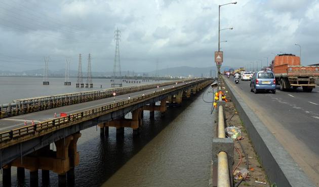 During the maintenance, all vehicles going from Panvel-side to Mumbai will have to use the Mumbai-Panvel lane(Bachchan Kumar)