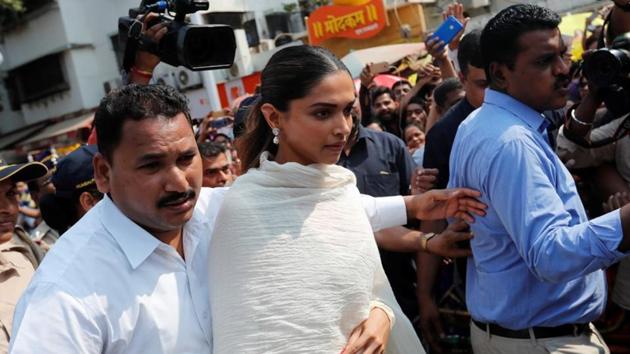 Bollywood actor Deepika Padukone visits a temple before the release of her upcoming film "Padmaavat" in Mumbai. (Reuters Photo) Bollywood actor Deepika Padukone visits a temple before the release of her upcoming film "Padmaavat" in Mumbai. (Reuters Photo)