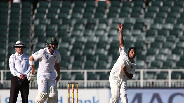 India will look to strike early on Day 2 and restrict South Africa to a low total. (BCCI )