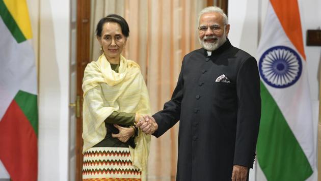 Prime Minister Narendra Modi with State Counsellor Aung San Suu Kyi at Hyderabad House in New Delhi on Wednesday 24.(Mohd Zakir/HT Photo)