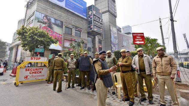 Gurgaon has been put on high alert and prohibitory orders have been imposed to prevent any kind of protest near cinema halls or multiplexes ahead of the release of Sanjay Leela Bhansali's film Padmaavat on Thursday. (Sanjeev Verma/HT PHOTO) Gurgaon has been put on high alert and prohibitory orders have been imposed to prevent any kind of protest near cinema halls or multiplexes ahead of the release of Sanjay Leela Bhansali's film Padmaavat on Thursday. (Sanjeev Verma/HT PHOTO)