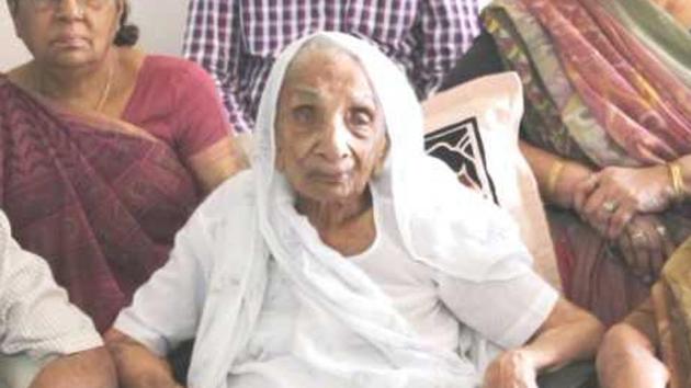 Ganga had suffered an intertrochanteric (upper part of the thigh bone) fracture, on the right side of hip. Doctors said avoiding the surgery could result in other complications like bed sores, chest infection and urine infection. Ganga had suffered an intertrochanteric (upper part of the thigh bone) fracture, on the right side of hip. Doctors said avoiding the surgery could result in other complications like bed sores, chest infection and urine infection.