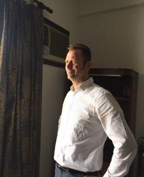 Dutchman Harmen Leijnse embarked on the toilet tour on wednesday. (HT Photo) Dutchman Harmen Leijnse embarked on the toilet tour on wednesday. (HT Photo)