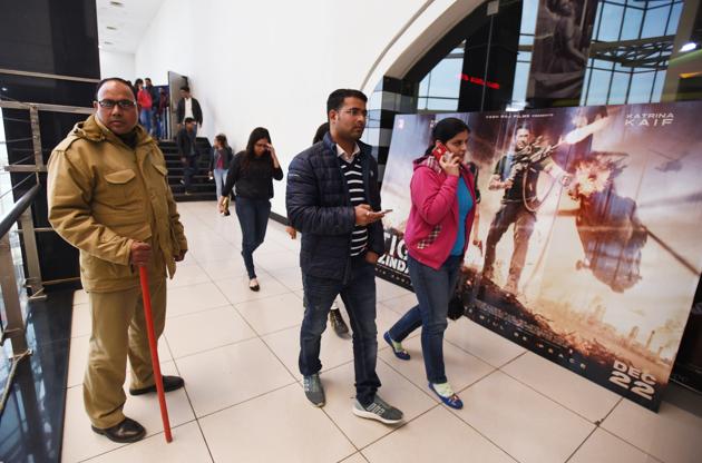 Not many cinema enthusiasts turned up for the movie at multiplexes in Noida. (Virendra Singh Gosain/HT PHOTO) Not many cinema enthusiasts turned up for the movie at multiplexes in Noida. (Virendra Singh Gosain/HT PHOTO)