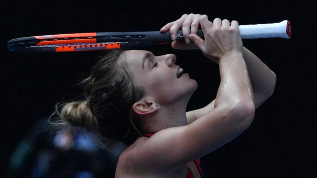 Simona Halep defeated Angelique Kerber 6-3,4-6,9-7 to enter the final of the Australian Open. (AFP)