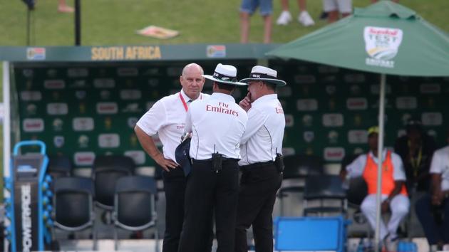 Match referee Andy Pycroft joined the umpires on the field and play was called off.  (BCCI ) 