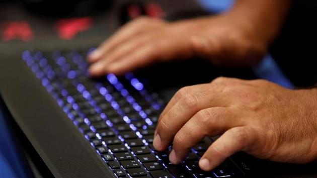 A man types into a keyboard during a hacker convention in Las Vegas. Dutch spies broke into computers of Russian hackers and watched them for over a year. (REUTERS file photo) A man types into a keyboard during a hacker convention in Las Vegas. Dutch spies broke into computers of Russian hackers and watched them for over a year. (REUTERS file photo)