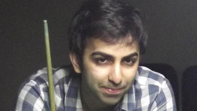 Pankaj Advani (left) and Aditya Mehta will feature in India’s first professional snooker event in October.(HT Photo)