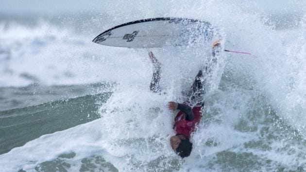 American surfer Kei Kobayashi rides a wave during the Men's QS 3,000 of the World Surf League SEAT Pro Netanya Semifinals on January 20, 2018. (Jack Guez / AFP) American surfer Kei Kobayashi rides a wave during the Men's QS 3,000 of the World Surf League SEAT Pro Netanya Semifinals on January 20, 2018. (Jack Guez / AFP)