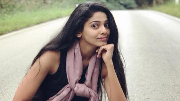 Actor Pooja Sawant talks about how the Marathi film industry should find a solution to clashes at the box office Actor Pooja Sawant talks about how the Marathi film industry should find a solution to clashes at the box office