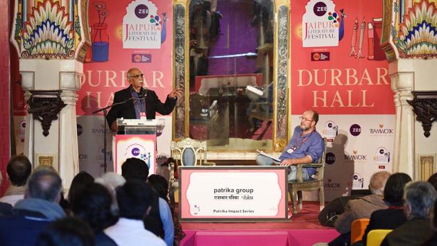 Brijinder Nath Goswamy (L), introduced by William Dalrymple during the ‘Conversations with the Gods: The 18th Century Painter Manaku and His Work’ session at Diggi Palace. (Raj K Raj / HT Photo) Brijinder Nath Goswamy (L), introduced by William Dalrymple during the ‘Conversations with the Gods: The 18th Century Painter Manaku and His Work’ session at Diggi Palace. (Raj K Raj / HT Photo)