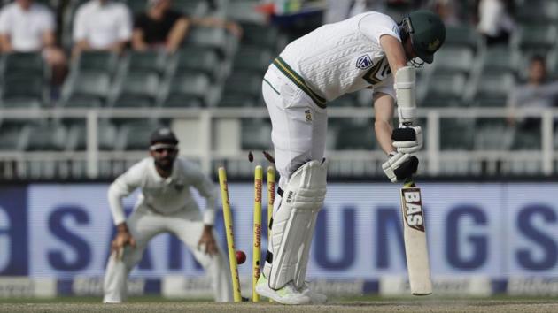 Morne Morkel is bowled by India's bowler Mohammed Shami for a duck. (AP) Morne Morkel is bowled by India's bowler Mohammed Shami for a duck. (AP)